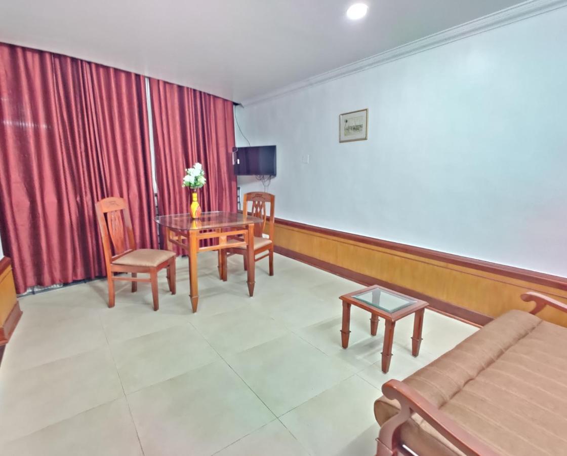 Amruth Inn Guruvāyūr エクステリア 写真